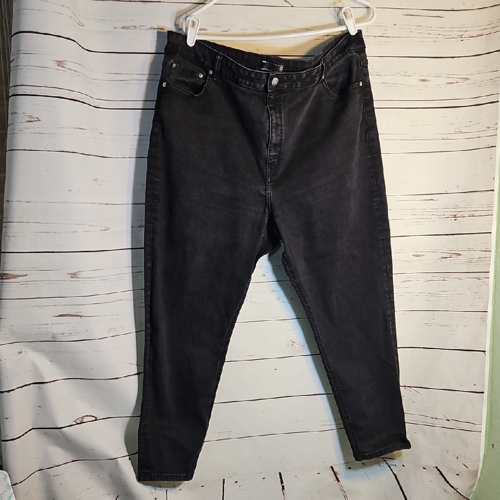 ASOS Design Womens Jeans Size 18/30‎  Black High Rise Mom Jeans